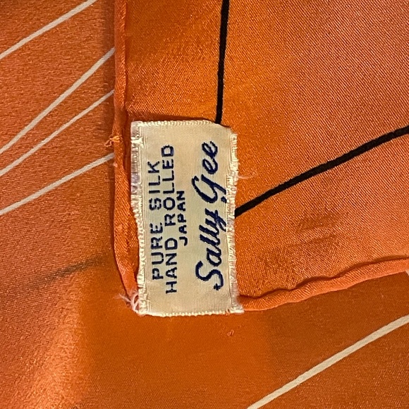 Vintage Tangerine Sally Gee Silk Scarf 30 In Sq Excellent Condition - Picture 8 of 8